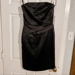 White House Black Market Black Strapless Cocktail Dress-Size 6 (EUC)